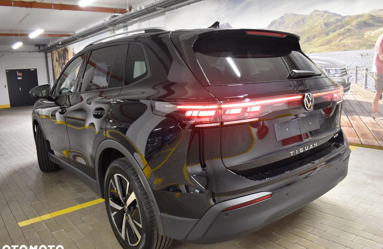 Volkswagen Tiguan cena 177000 przebieg: 1, rok produkcji 2024 z Wołomin małe 436